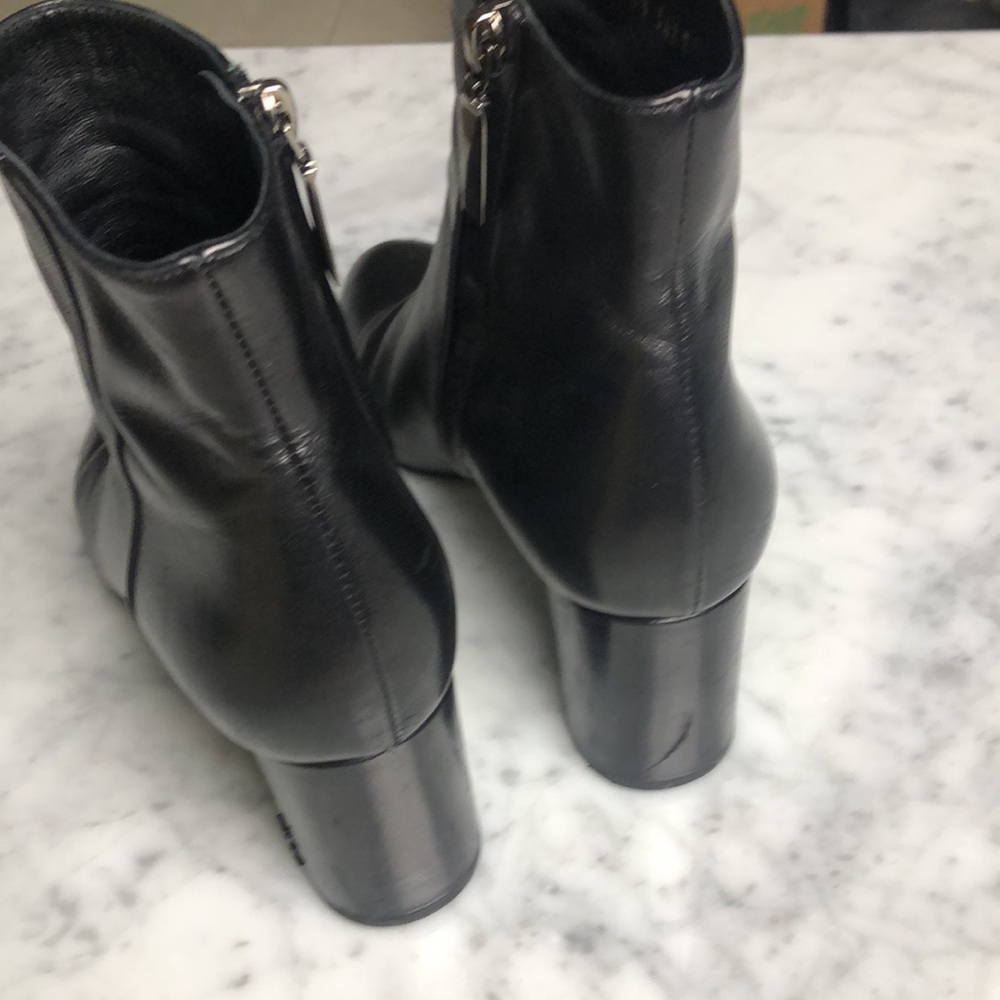 Yves Saint Laurent Women's Black Leather Ankle Boots - Picture 9 of 16